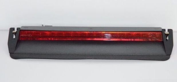 NEW GENUINE VOLKSWAGEN PASSAT CC 12-16 REAR THIRD STOP LIGHT 3C8945087