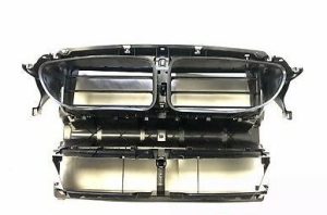 BMW NEW GENUINE 6 SERIES F06 F11 F12 10-15 FRONT AIR DUCT SLAM PANEL 51647211512