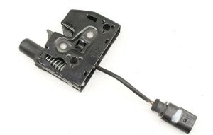 NEW GENUINE AUDI Q3 2015-2018 FRONT BONNET LID LOCK WITH MICRO SWITH 8U0823509A