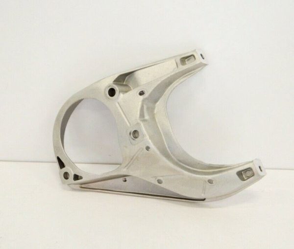 NEW GENUINE PORSCHE MACAN TURBO 2014-2018 LEFT ENGINE SUPPORT MOUNTING 95B399331B
