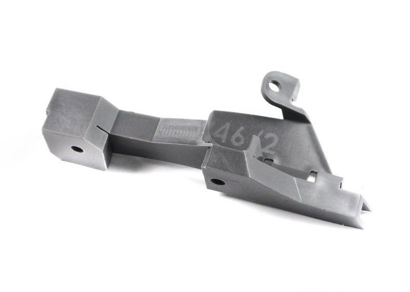 BMW NEW GENUINE E46 3 SERIES COUPE CONVERTIBLE FRONT BUMPER GUIDE LEFT 51117065475