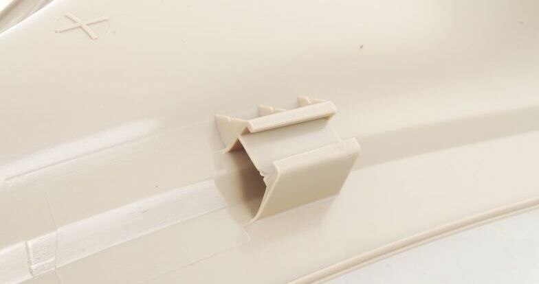 BMW NEW GENUINE E60 E61 REAR INTERIOR SILL STRIP COVER RIGHT O/S CREAM BEIGE 51476987022 - Image 4