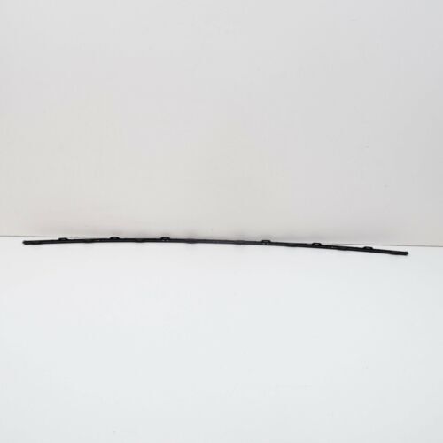 NEW GENUINE VOLKSWAGEN GOLF MK7 FRONT BUMPER LOWER GRILLE TRIM 5G0853765A041 - Image 3