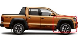 NEW GENUINE VOLKSWAGEN VW AMAROK FRONT WHEEL ARCH COVER TRIM RIGHT O/S 2HH853430
