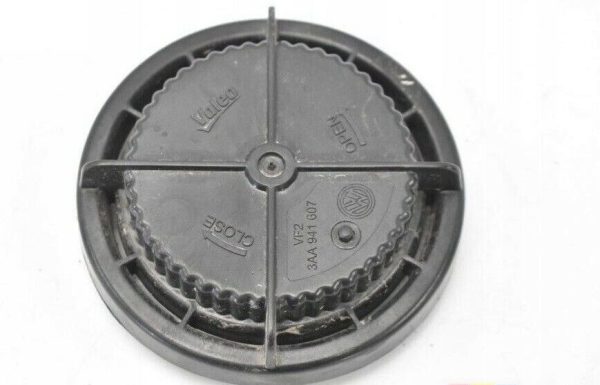 NEW GENUINE VOLKSWAGEN VW PASSAT 3C B7 FRONT HEAD LAMP COVER CAP 3AA941607 - Image 3