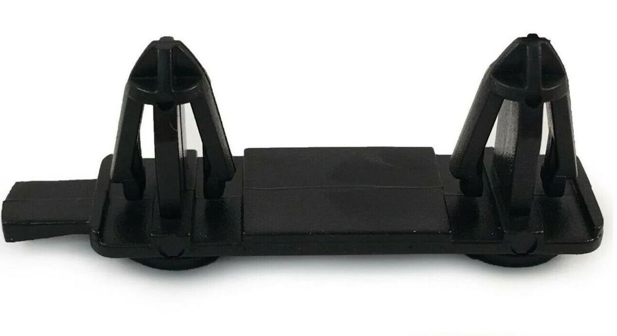 NEW GENUINE VOLKSWAGEN VW CRAFTER FRONT BUMPER MOUNTING BRACKET 2E0821817