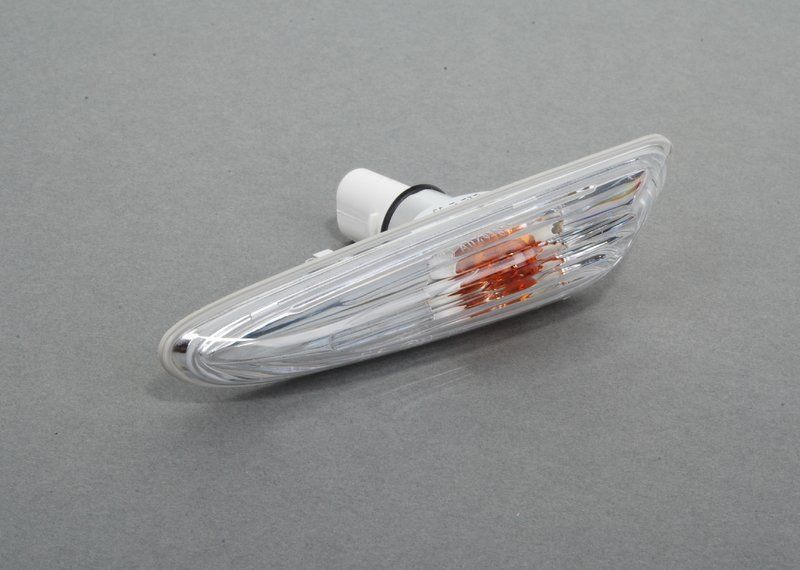 BMW NEW GENUINE X3 SERIES 04-11 LEFT N/S WHITE TURN SIGNAL INDICATOR 63133418447