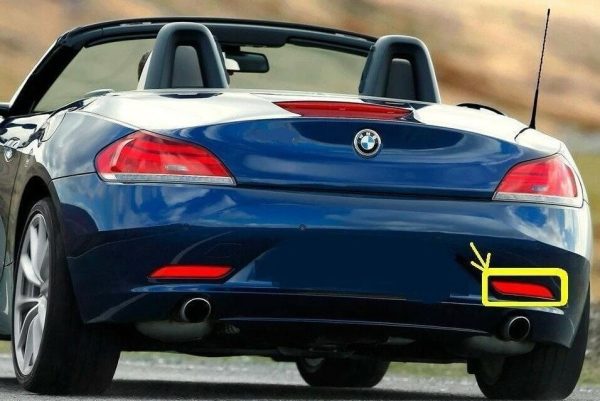 BMW GENUINE E89 Z4 SERIES NEW REAR BUMPER RIGHT O/S REFLECTOR 63147191768 - Image 2