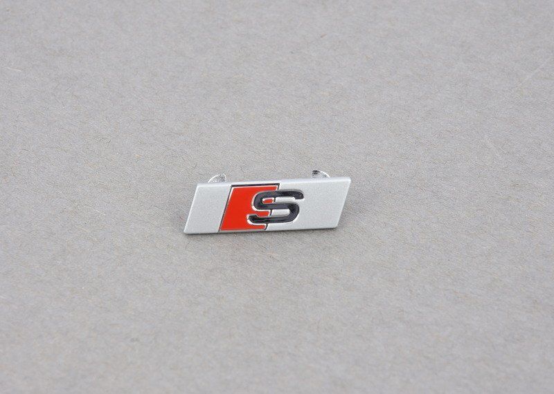 NEW GENUINE AUDI A3 8V S BADGE MULTIFUNCTION STEERING WHEEL EMBLEM 8W0419685C