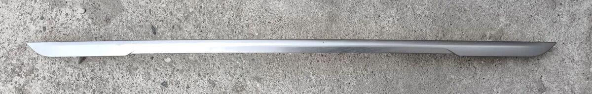 NEW GENUINE BMW 1 SERIES F40 LUXURY REAR BUMPER MOLDING TRIM STRIP 51127461395