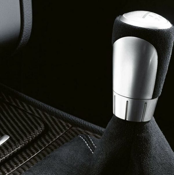 BMW GENUINE 3' E90 E92 E93 6 SPEED PERFORMANCE GEAR KNOB WITH ALCANTARA GAITER 25110429269+25110435849 - Image 3