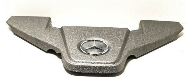 NEW GENUINE MERCEDES-BENZ FRONT UPPER CYLINDER HEAD COVER PLATE WITH LOGO A1560100467 - Image 3