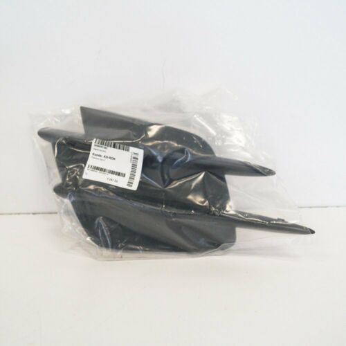 NEW GENUINE MERCEDES BENZ C CLASS W205 PLASTIC COVER TRIM A2058857202 - Image 2