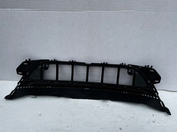 NEW GENUINE MERCEDES-BENZ GLA 45 AMG 2018 FRONT BUMPER CENTER LOWER GRILLE A1568851901
