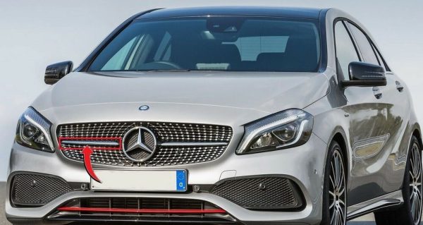NEW GENUINE MERCEDES BENZ A CLASS W176 FRONT BUMPER RADIATOR GRILLE CHROME RIGHT A1178851021 - Image 4