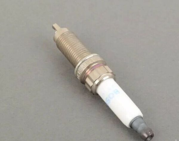 NEW GENUINE BMW HIGH POWER SPARK PLUG RB ZMR5TPP330 6 PCS 12120039634 - Image 2
