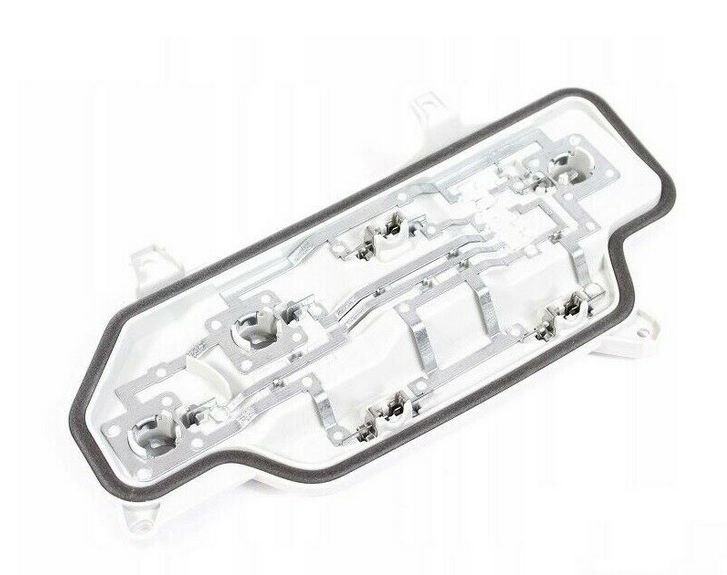 NEW GENUINE VOLKSWAGEN VW CADDY MK.3 REAR TAIL LIGHT LAMP CARRIER LEFT N/S 2K1945257C - Image 3