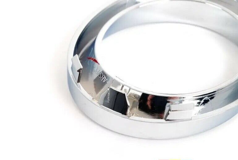 NEW GENUINE MERCEDES-BENZ GLK CLASS FRONT RIGHT BUMPER FOG LIGHT TRIM A204885107464 - Image 2