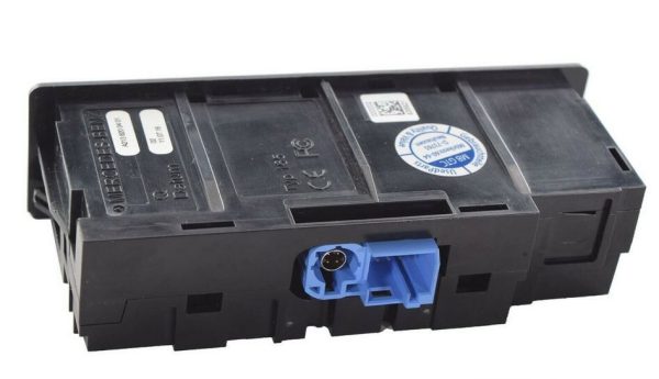 NEW GENUINE MERCEDES-BENZ C-CLASS W205 MULTIMEDIA CONNECTING UNIT A2138200401 - Image 2