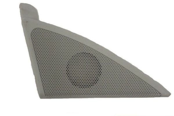 NEW GENUINE MERCEDES BENZ C W203 FRONT DOOR SPEAKER TWEETER COVER RIGHT O/S A20372002487E94 - Image 3