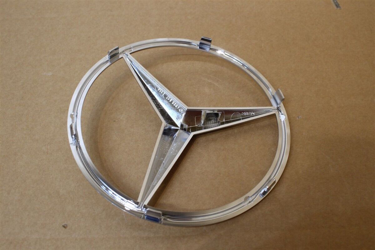 NEW GENUINE Emblem New genuine Mercedes-Benz A000817211664 - Image 2