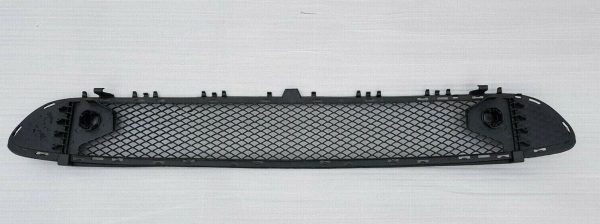 NEW GENUINE MERCEDES-BENZ GLA W156 FRONT BUMPER GRILL CENTER A1568853122 - Image 2