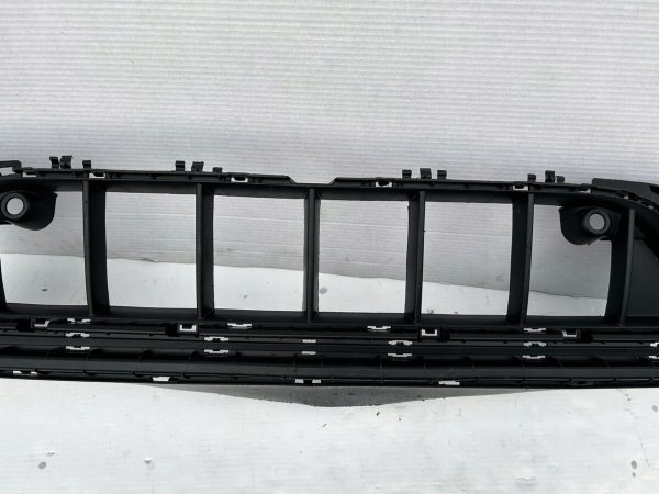 NEW GENUINE MERCEDES-BENZ GLA 45 AMG 2018 FRONT BUMPER CENTER LOWER GRILLE A1568851901 - Image 5