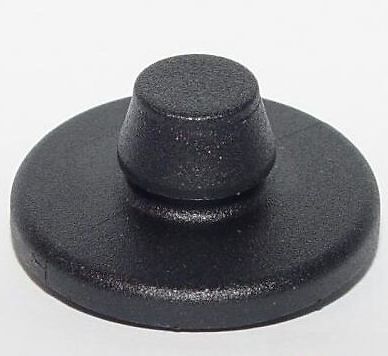 NEW GENUINE VW FLOOR MAT FASTENER CLIPS CARPET BRACKET COVERS 2+2 PCS BLACK - Image 2