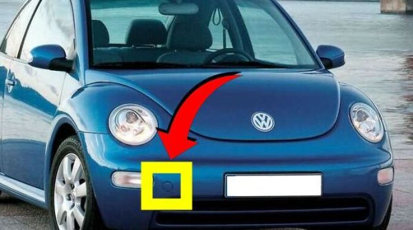 NEW GENUINE VW NEW BEETLE FRONT BUMPER TOW HOOK COVER CAP PRIMED 1C0807241AGRU - Image 3