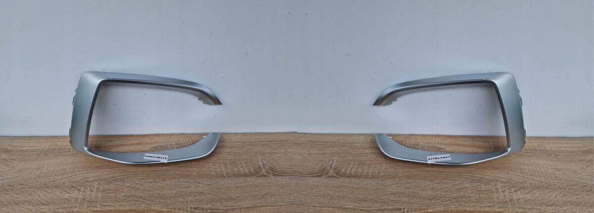 NEW GENUINE BMW 1 SERIES F40 LUXURY LINE FRONT BUMPER SIDE GRILLE TRIM PAIR SET
