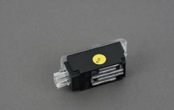 NEW GENUINE AUDI RS SPORT FRONT DOOR ENTRY LED PUDDLE LIGHT LOGO PAIR SET 2PCS 4S0947409+4S0947410 - Image 3