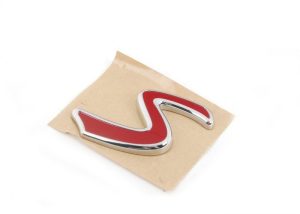 MINI NEW GENUINE F55 F56 F57 FRONT BUMPER S GRILLE BADGE EMBLEM STICK 51137414340