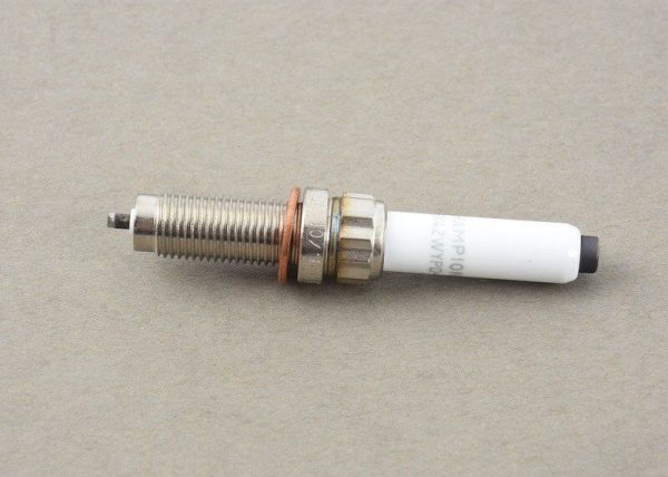NEW GENUINE BMW PETROL ENGINE IGNITION SPARK PLUG HIGH POWER 1 PCS 12122455258 - Image 3