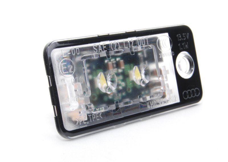 NEW GENUINE AUDI A8 10-16 Q7 10-16 RIGHT O/S LED LICENSE PLATE LIGHT ASSEMBLY 4H0943022