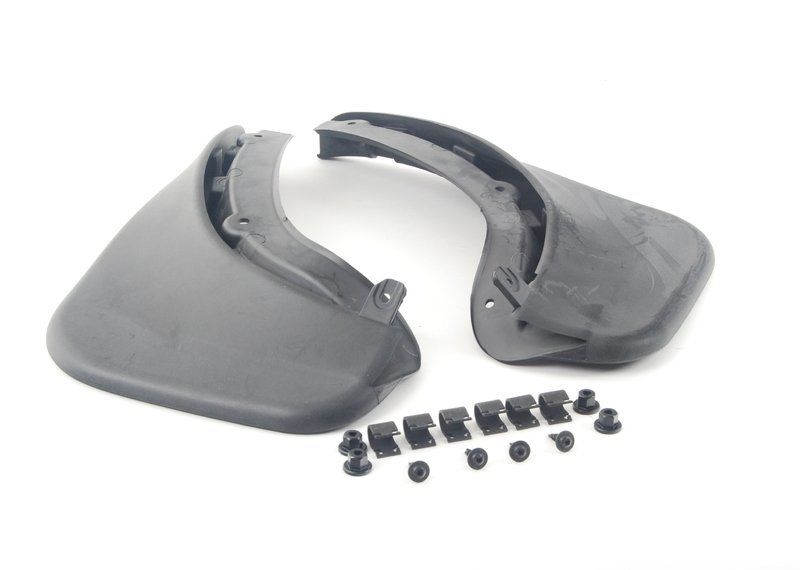 NEW GENUINE VW GOLF 04-08 REAR MUD FLAPS SPLASH GUARD PAIR BLACK 1K0075101