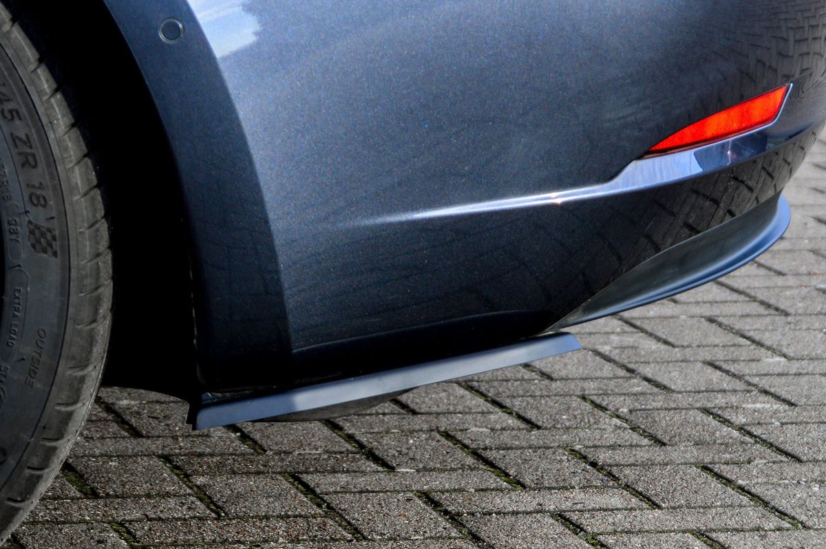 Black Gloss Performance Rear Bumper Side Flaps / Splitters For Tesla Model 3 + Performance 2017+ - Image 3