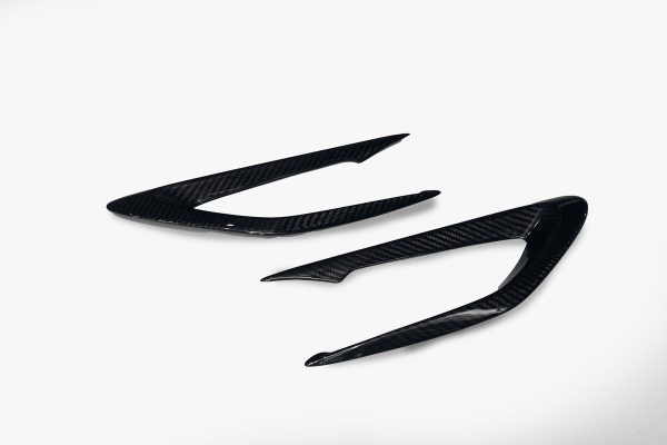 Speed S Carbon fibre front wing / fender vent frame diffuser for BENTLEY BENTAYGA - Image 2