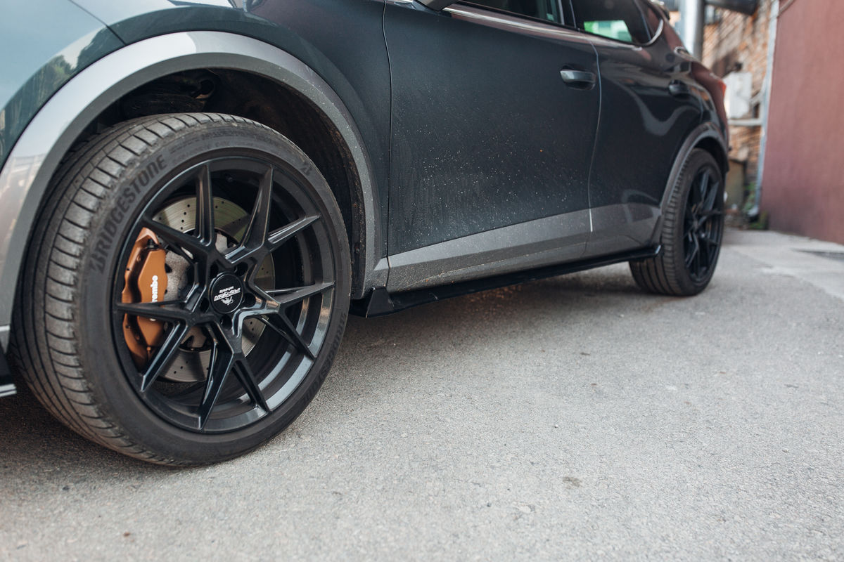 Gloss Sideskirt Aero blades for Cupra Formentor VZ5 - Image 3