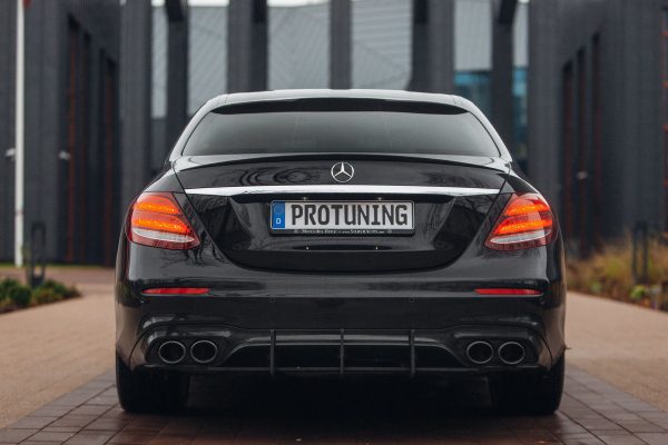 Carbon P-Performance Sunblind/ Roof Extension For Mercedes W213