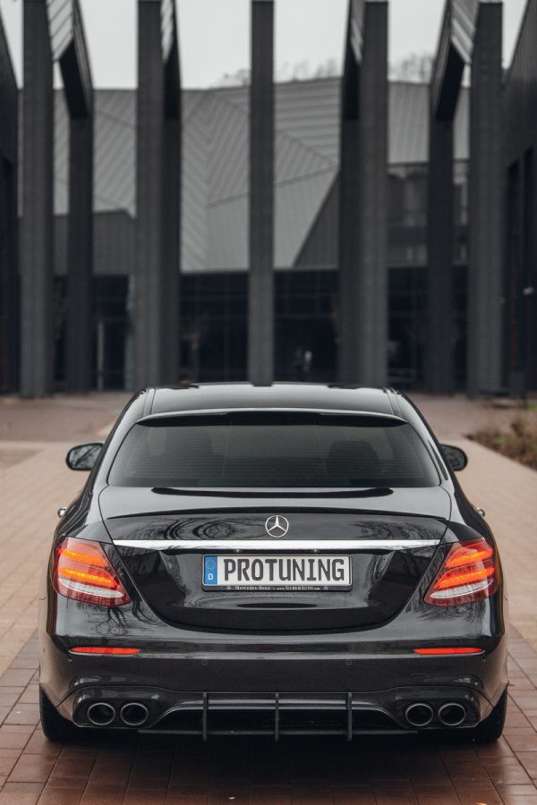 Forged Carbon P-Performance Sunblind/ Roof Extension For Mercedes W213 - Image 9