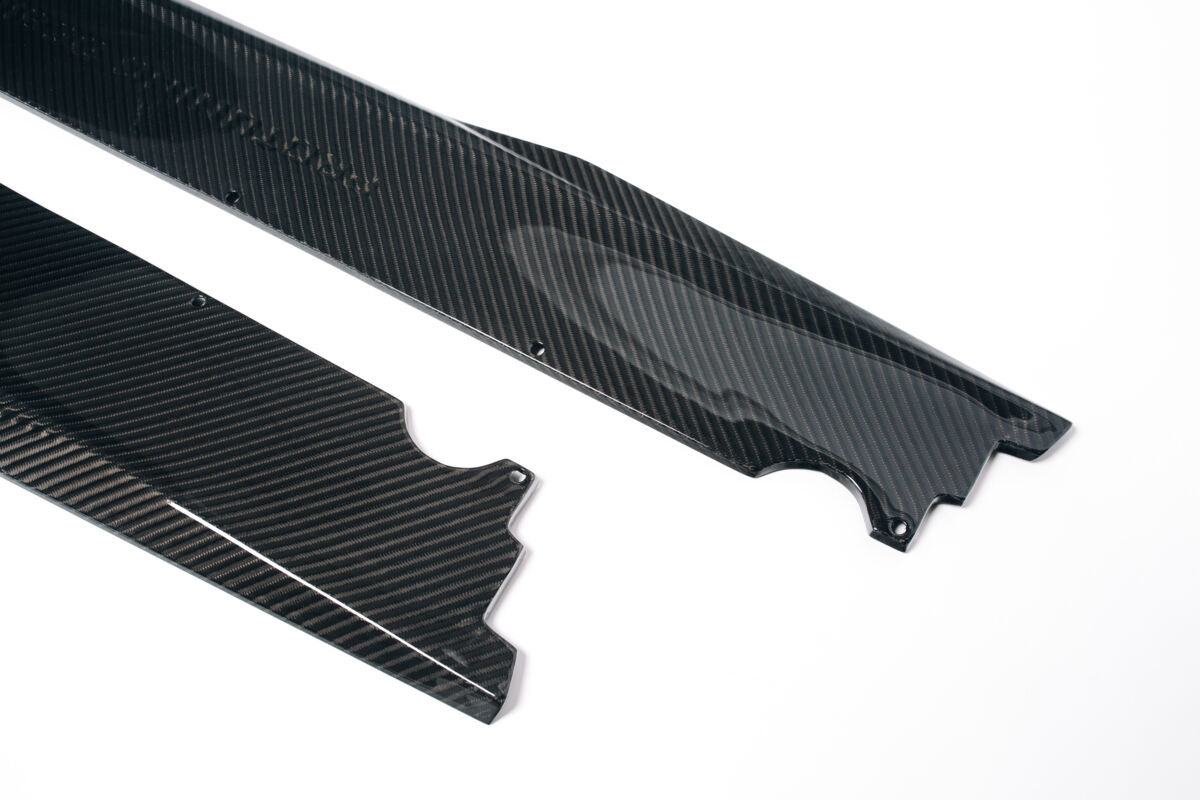 Carbon Sideskirt Aero blades for Lamborghini Huracan STO - Image 2