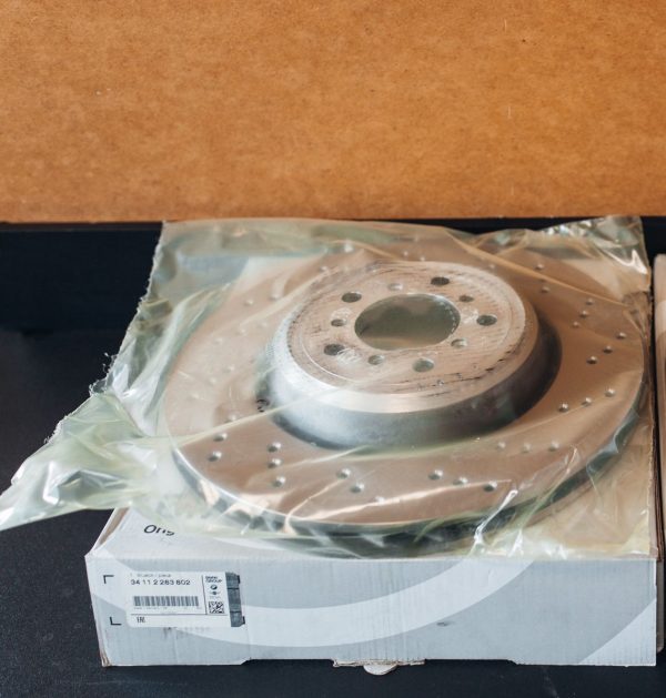 Original BMW Brake disc ventilated FRONT right for M3 E92 E93 E90 + M1 E82