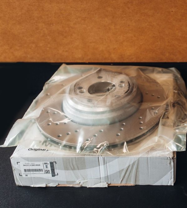 Original BMW Brake disc ventilated rear left for M3 E92 E93 E90 + M1 E82