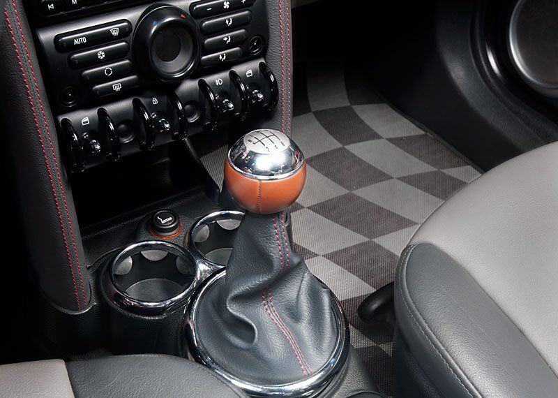 NEW GENUINE MINI R50 JCW GP MANUAL SHIFTER BOOT LEATHER BLACK RED 51166966468 - Image 7