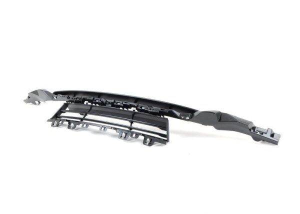 NEW GENUINE BMW 3 SERIES F30 F31 LCI FRONT BUMPER LOWER CENTER SECTION 51117386152 - Image 4