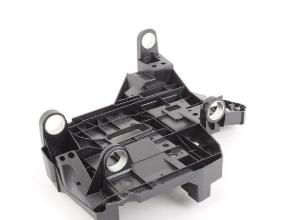 NEW GENUINE PORSCHE CAYENNE 2007-2010 HEADLIGHT MOUNTING BRACKET RIGHT O/S 95563104400