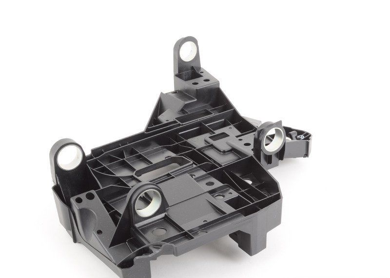 NEW GENUINE PORSCHE CAYENNE 2007-2010 HEADLIGHT MOUNTING BRACKET RIGHT O/S 95563104400