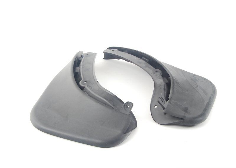 NEW GENUINE VW GOLF 04-08 REAR MUD FLAPS SPLASH GUARD PAIR BLACK 1K0075101 - Image 5