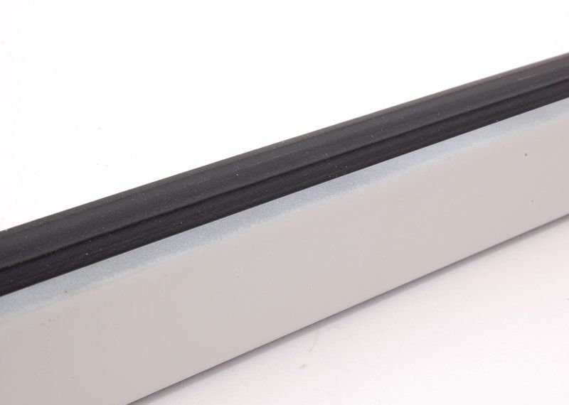 NEW GENUINE BMW 5 SERIES E34 M-TECHNIC FRONT RIGHT O/S DOOR LOWER TRIM MOLDING 51212230374 - Image 7