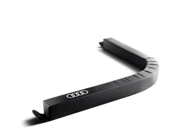 NEW GENUINE AUDI BOOT LUGGAGE COMPARTMENT FLEXIBLE DIVIDER STRIP 8U0017238